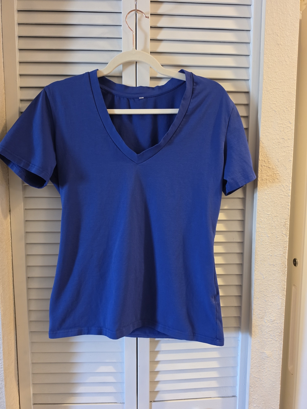 Roselux Women’s V-Neck Short Sleeve Top - Royal Blue - Size Large